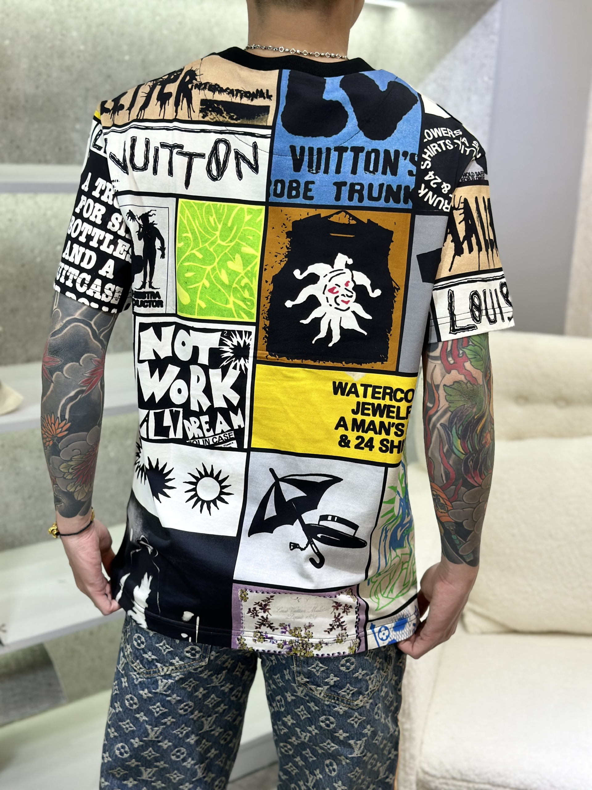 Áo phông T-shirt Louis Vuitton LV họa tiết ô màu sắc Like Auth on web VTN